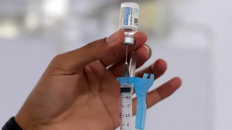Natal começa vacinação de 4ª dose contra Covid-19 para pessoas acima dos 18 anos nesta quinta (28)