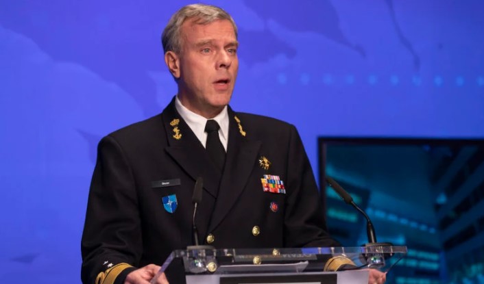 Otan está pronta para confronto com a Rússia, diz almirante
