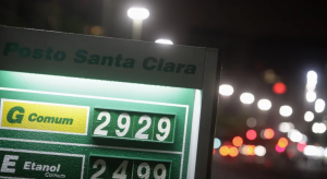 Gasolina fica mais cara a partir desta quarta-feira (16); reajuste é de 16,3%