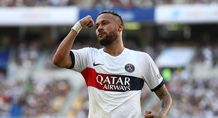 Neymar pede para deixar o PSG até o fim do mês, diz jornal francês